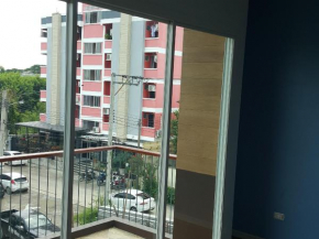 Гостиница ZEN Rooms Ricco Suvarnabhumi  Бангкок